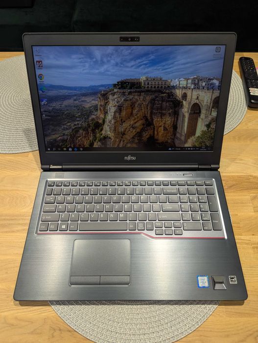 Fujitsu LIFEBOOK U758/U759 FHD IPS/i5-8350u/8Gb ddr4/256gb m2/win