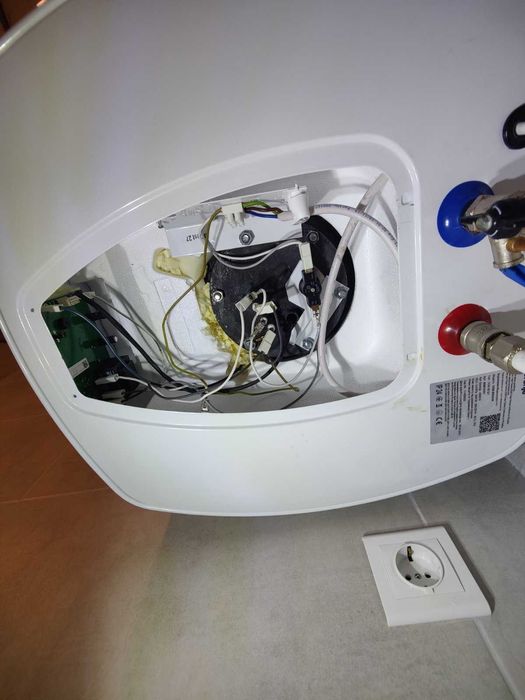 Установка бойлера +электроподключение. Левый берег. Оболонь.