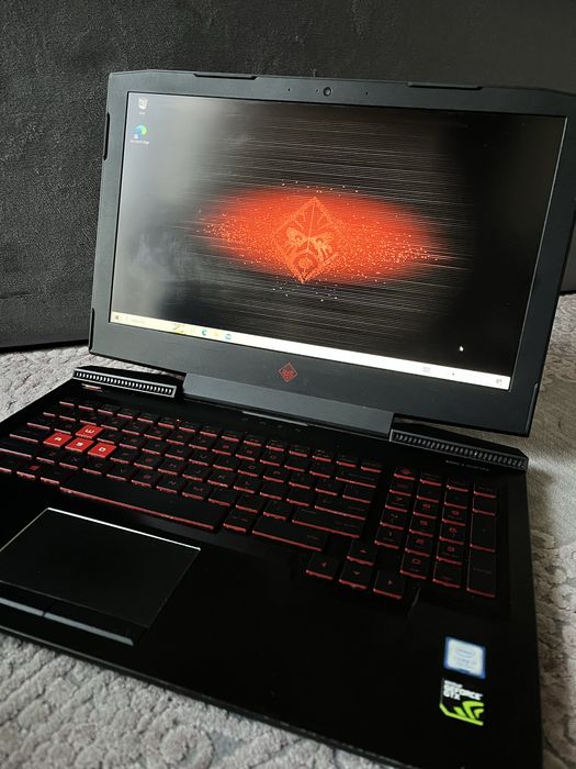 Laptop Omen - HP 12GB RAM / Intel Core i7-7700HQ / GeForce GTX 1050