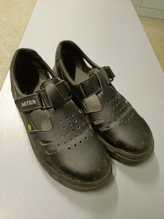 Sprzedam buty robocze Artra 41r