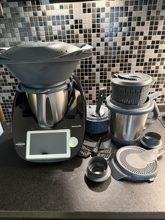 Thermomix TM6 Black Edition. 2 naczynia
