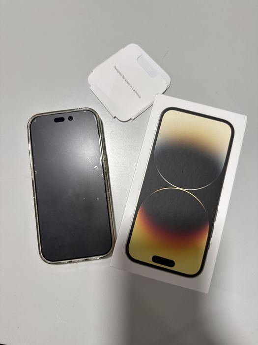 Iphone 14 pro dourado