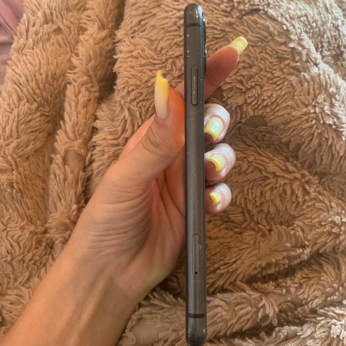 Iphone 11 , 64 Gb