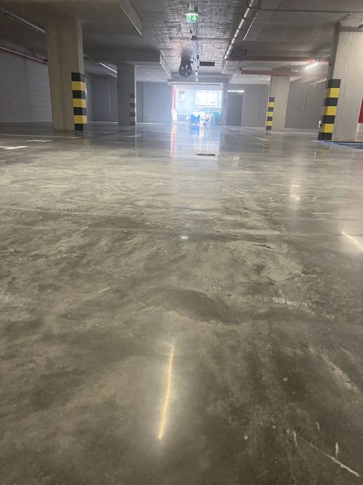 Szlifowanie, polerowanie betonu, renowacja posadzek, beton polerowany