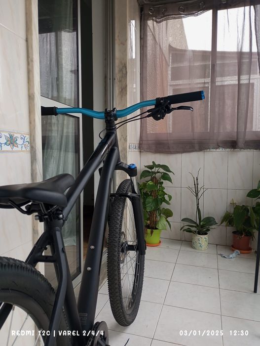 Bicicleta 27,5 em bom estado para dar grau