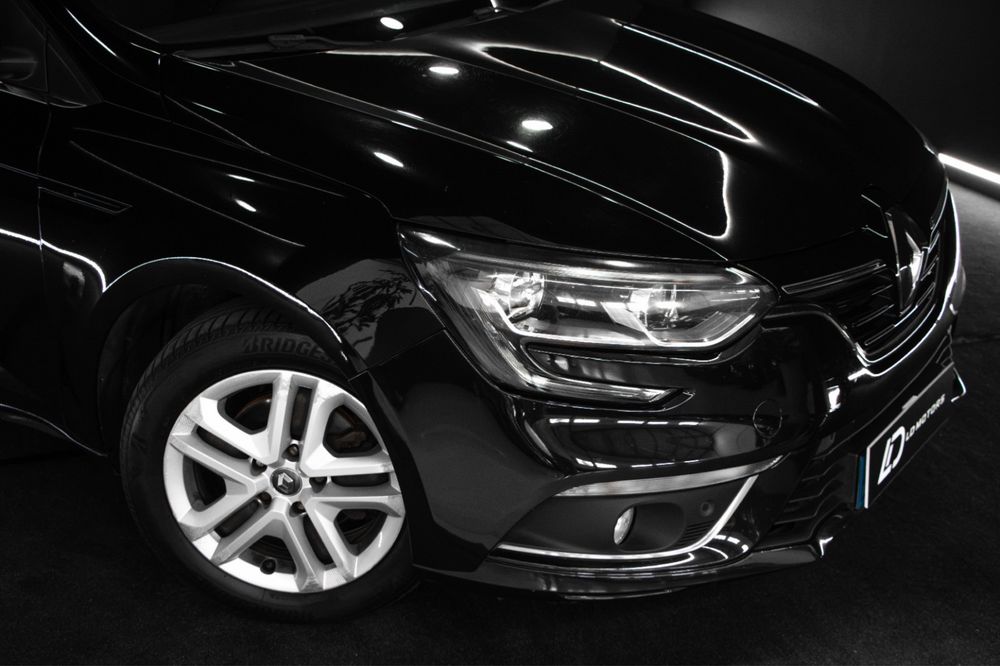 Renault Mégane — fotografia 3