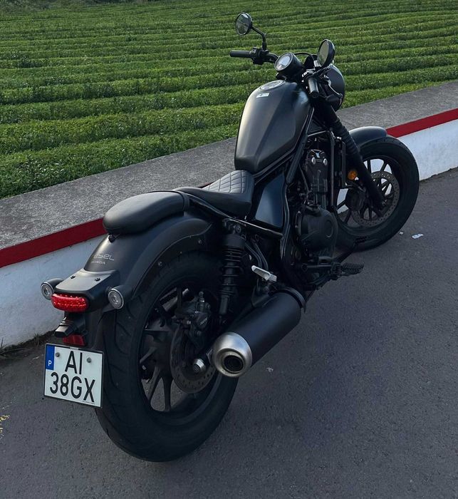 Honda CMX500 - Rebel 500 de 2021.