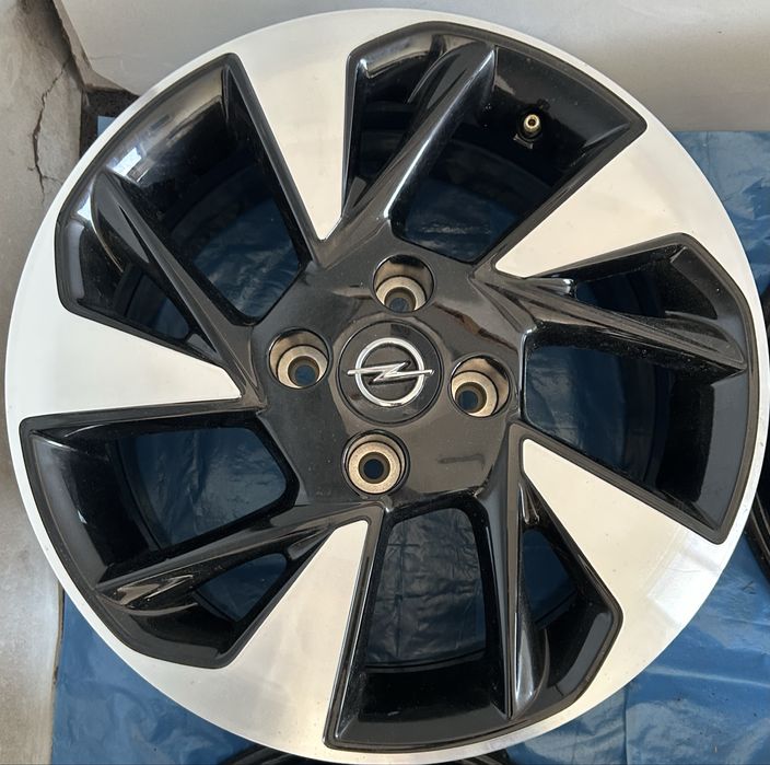 395 Felgi Aluminiowe Oryginał OPEL R 16 4x108 otwór 65 Bardzo Ładne jak NOWE