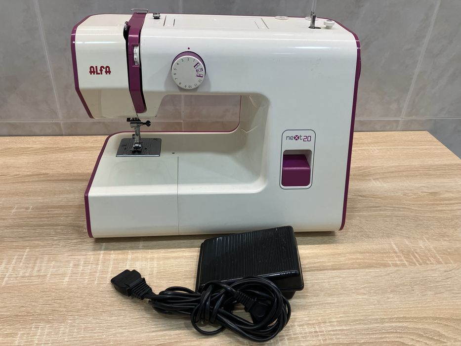 Máquina de costura Alfa Next 20