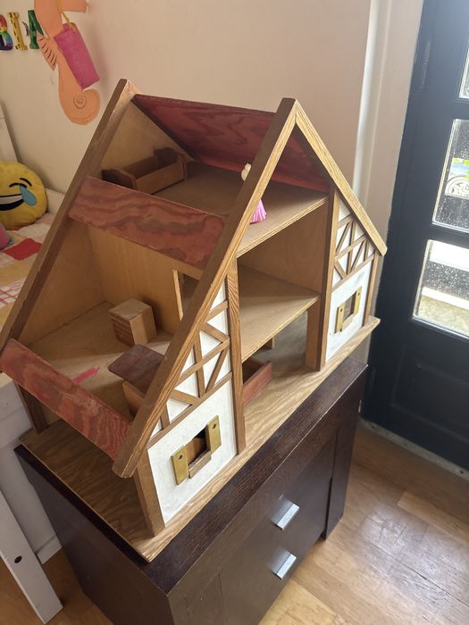 casinha  de bonecas madeira