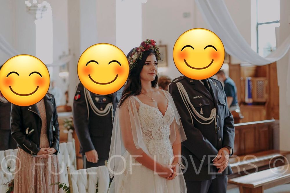 Suknia ślubna lososiowa błyszcząca