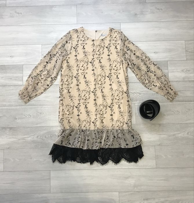 Розкішна ніжна сукня