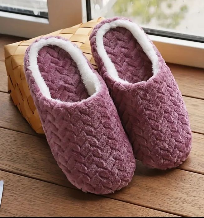 Тёплые , удобные  тапки. р- 39