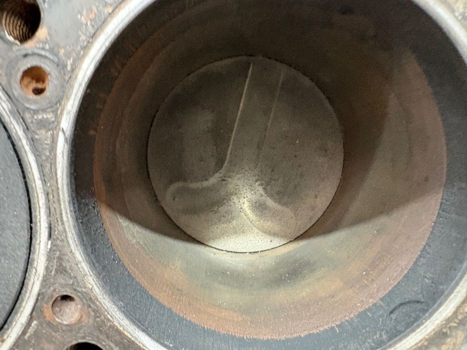 Motor Nissan Td27 com bom a mecânica