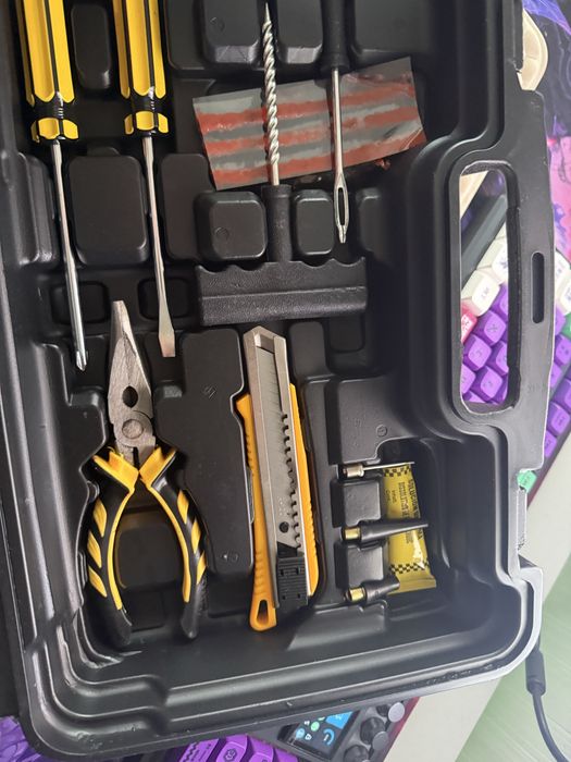 Автокомпресор Amio HQ ACOMP-18 , двохпоршневий