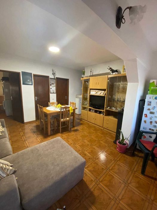 Apartamento T3 com Sótão Aproveitável no Centro de Salvaterra de Magos