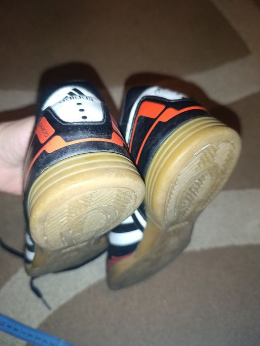 Кросовки для футбола, бутси Adidas  розмір 33