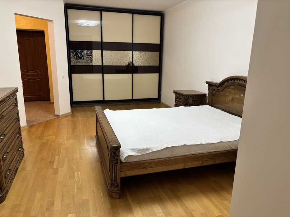 продам квартиру в обжитій цегляній новобудові