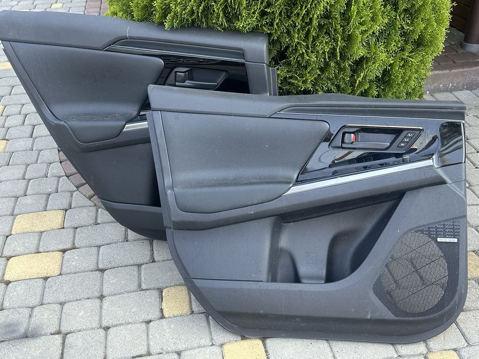 Салон для Subaru solterra