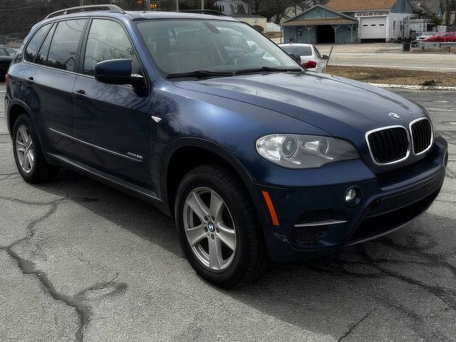 BMW X5 xDrive35i      2012