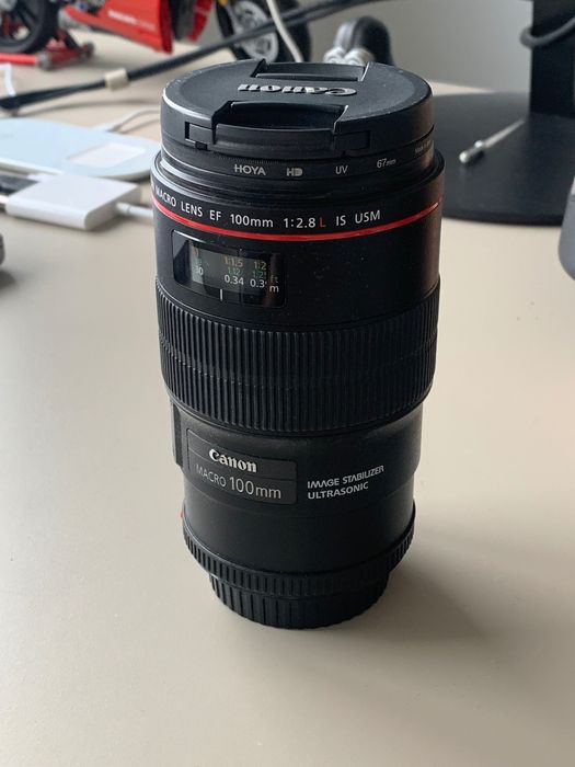 Canon EF 100mm f/2.8L Macro