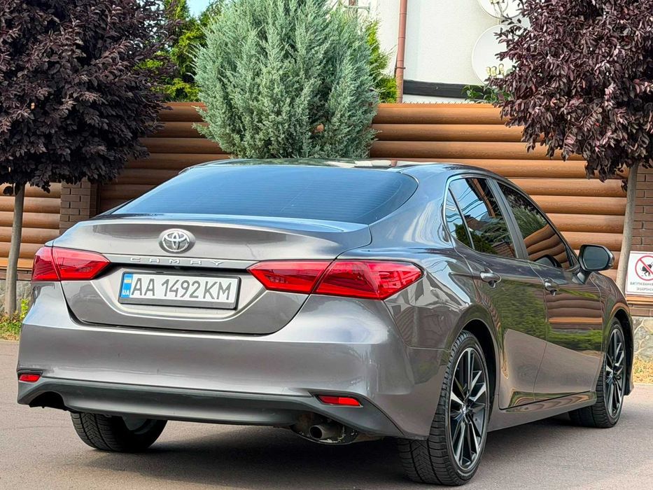 Toyota Camry 2017