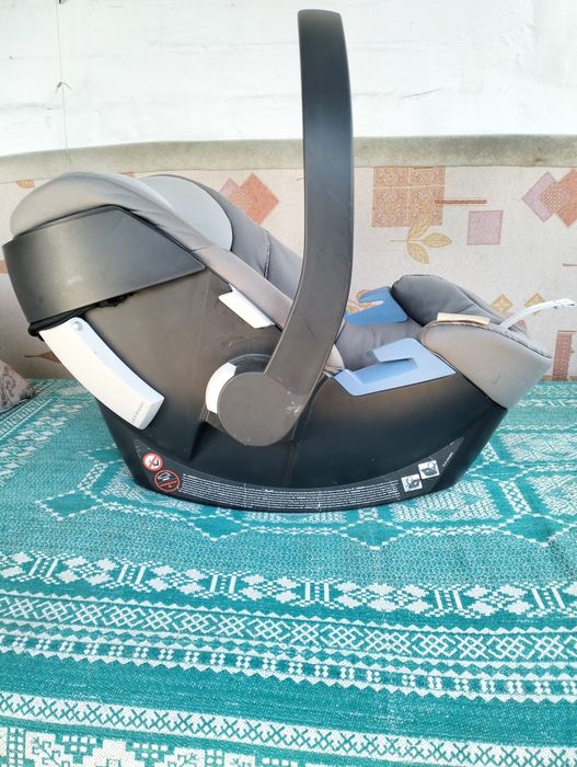 Дитяче авто крісло Cybex aton 5