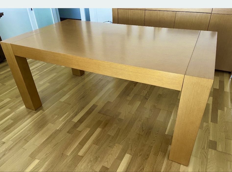 Mesa/cadeiras de Jantar em  Carvalho