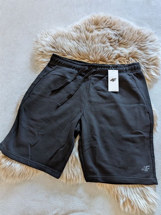 Krótkie spodenki męskie XL 4F czarne bawełna casual z kieszeniami