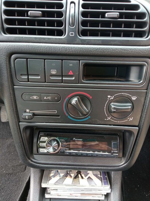 PEUGEOT 406 -Em excelente estado, baixíssima quilometragem!