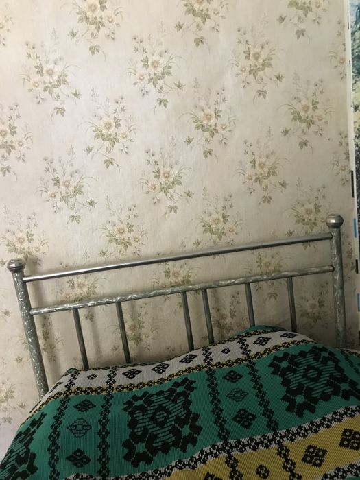 Ліжко- кровать, металевий корпус