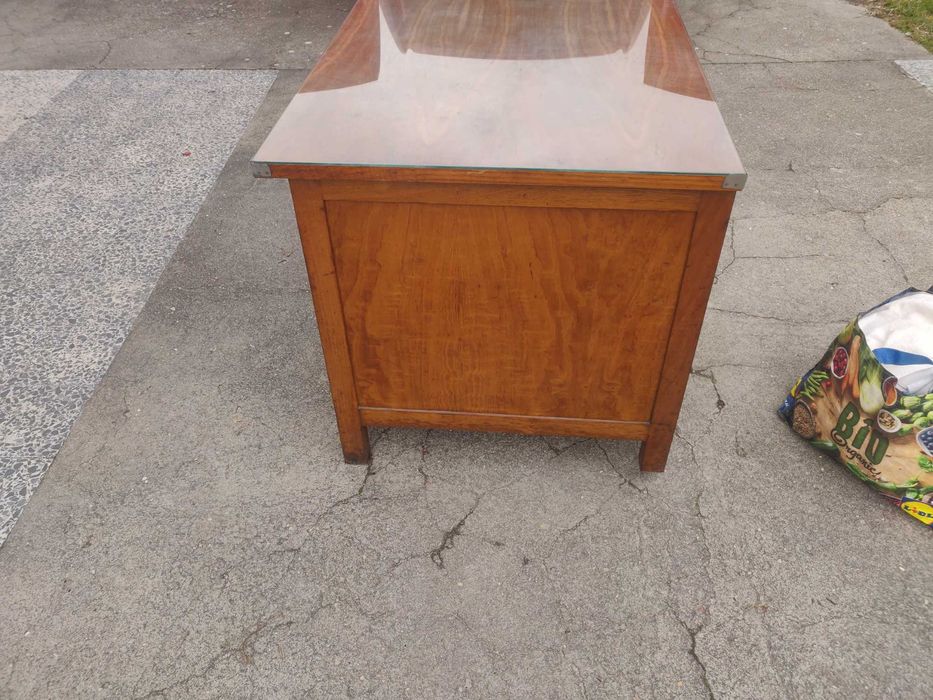 Secretária com tampo em vidro