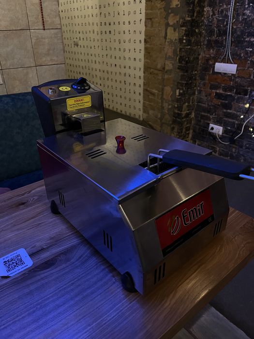 Професійна фритюрниця Emir Professional