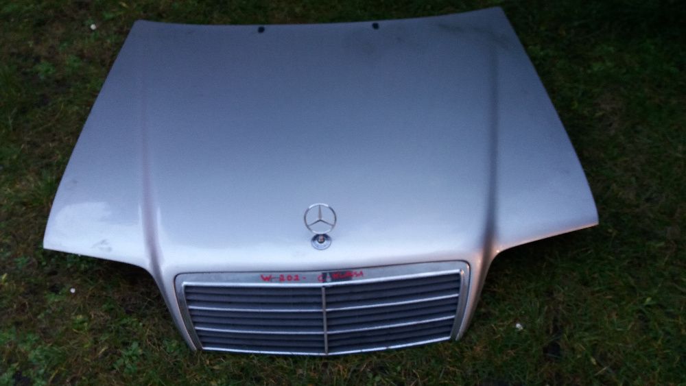 Mercedes W202- c kllasa-Maska Pokrywa silnika