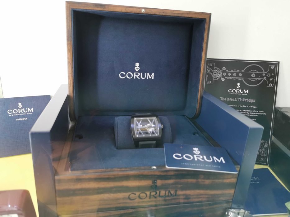 CORUM  EDICIÓN LIMITADA 3 MODELOS