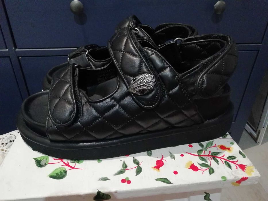 Sandalias em pele Kurt Geiger