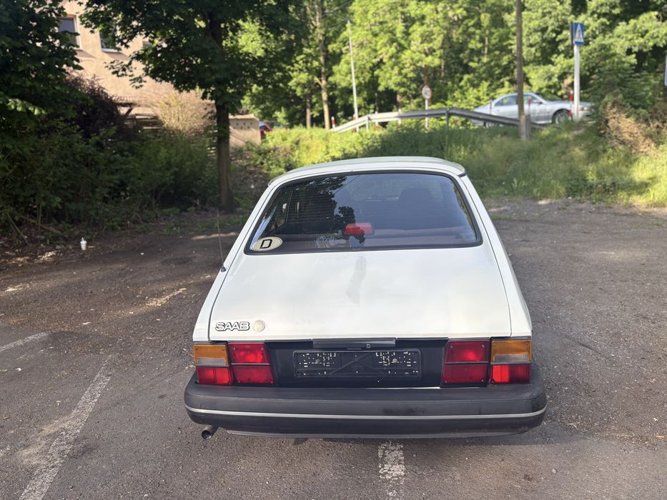 Saab 900 1993 rok