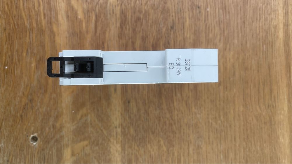 Modułowy stycznik ABB ESB20‑20N