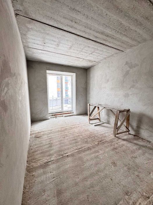 Продаж двокімнатної квартири біля озера