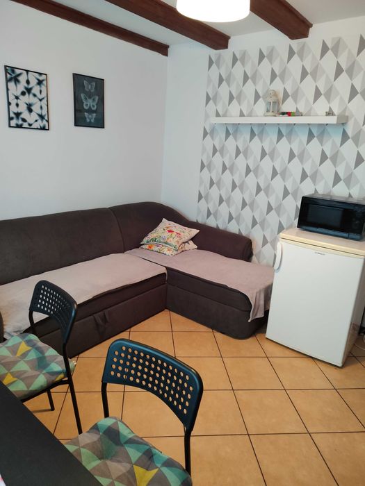 Domek nad jeziorem w Spychowie na Mazurach.
