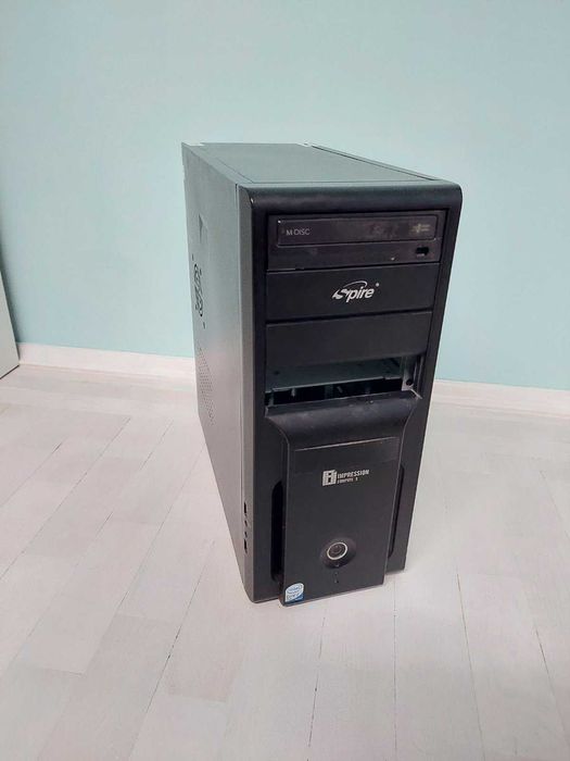 Комп'ютерний корпус