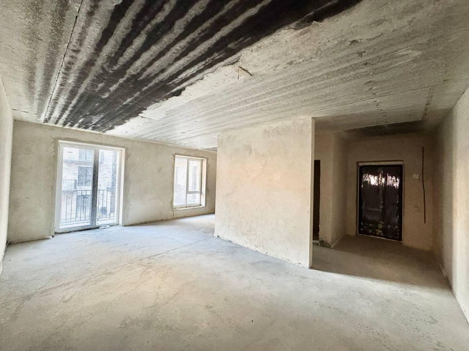 Продається 2 кім в ЖК Долішній!1 черга !