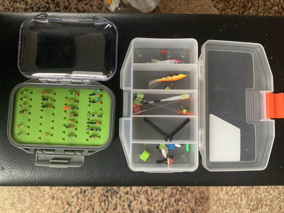 Продам риболовний ящик