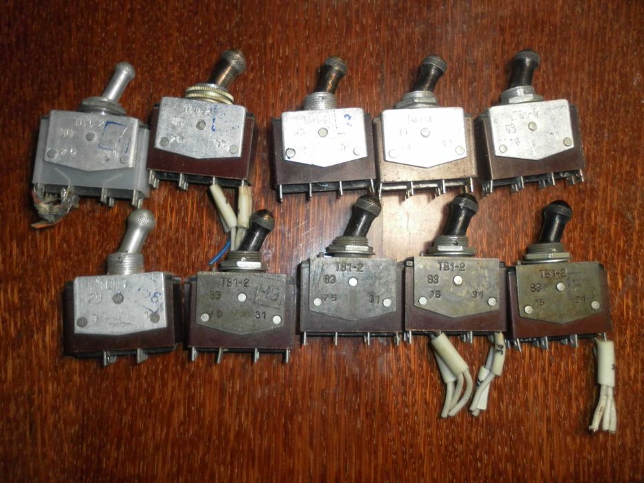 Реле РЭС, РЭН, РПУ, тумблер, ПМЕ211, ПМА310, АП50Б, АЕ2056, лампа КМ