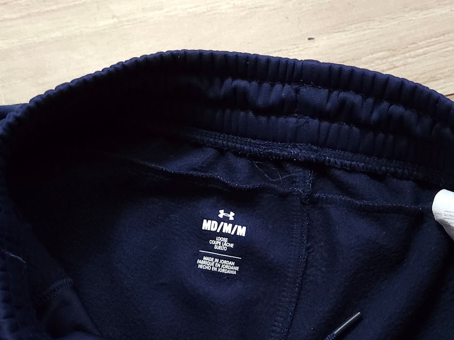 UNDER ARMOUR Spodnie Dresowe Męskie Granatowe Logo r. M