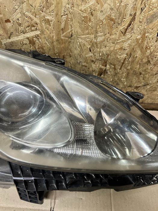 Передня права фара Лексус ІС Lexus IS 220D 2005-2013