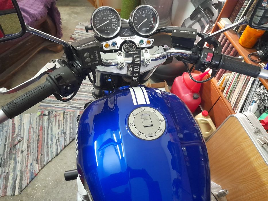 Troco Yamaha XJR1300 nova