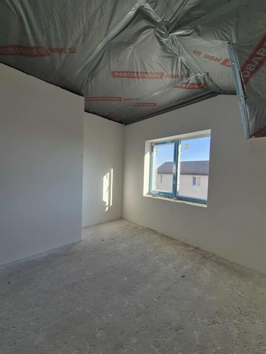 Продам дуплекс на Таращанському