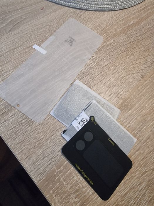 Samsung Galaxy flip 3 + 5 etui+ szkla