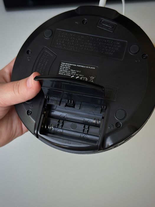 Портативний CD-плеєр з дисплеєм Anti-Skip 120 sec | Живлення USB / AA